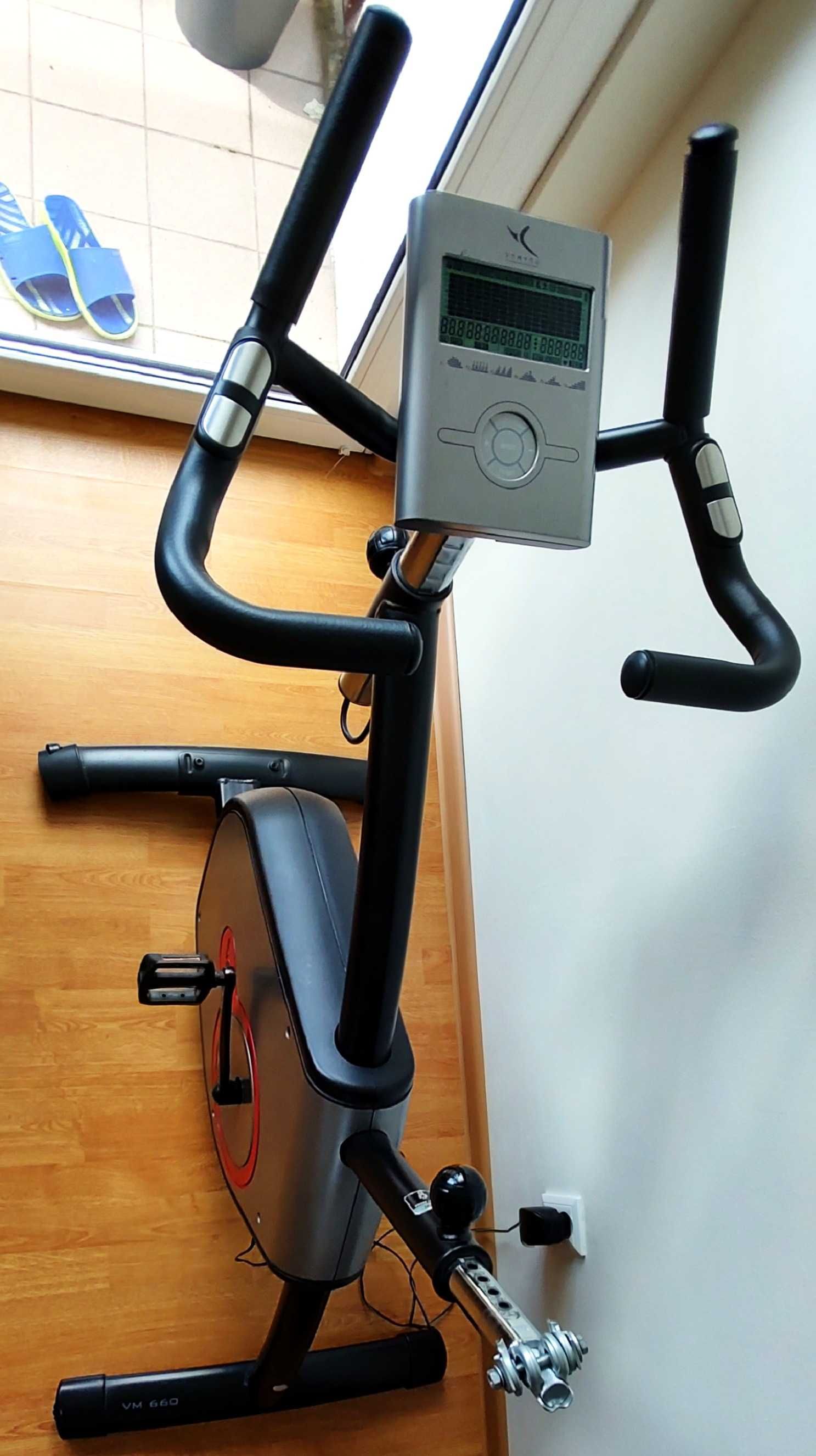 Rower stacjonarny, treningowy DOMYOS VM660 wysoki model