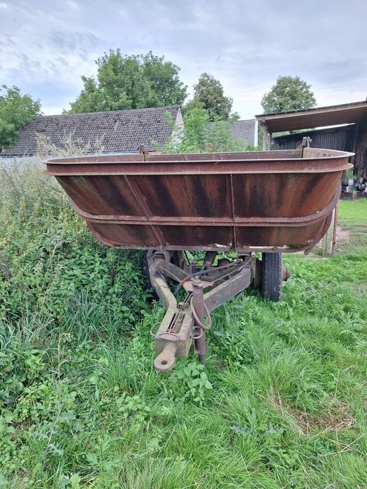 Przyczepa jednoosiowa wywrotka