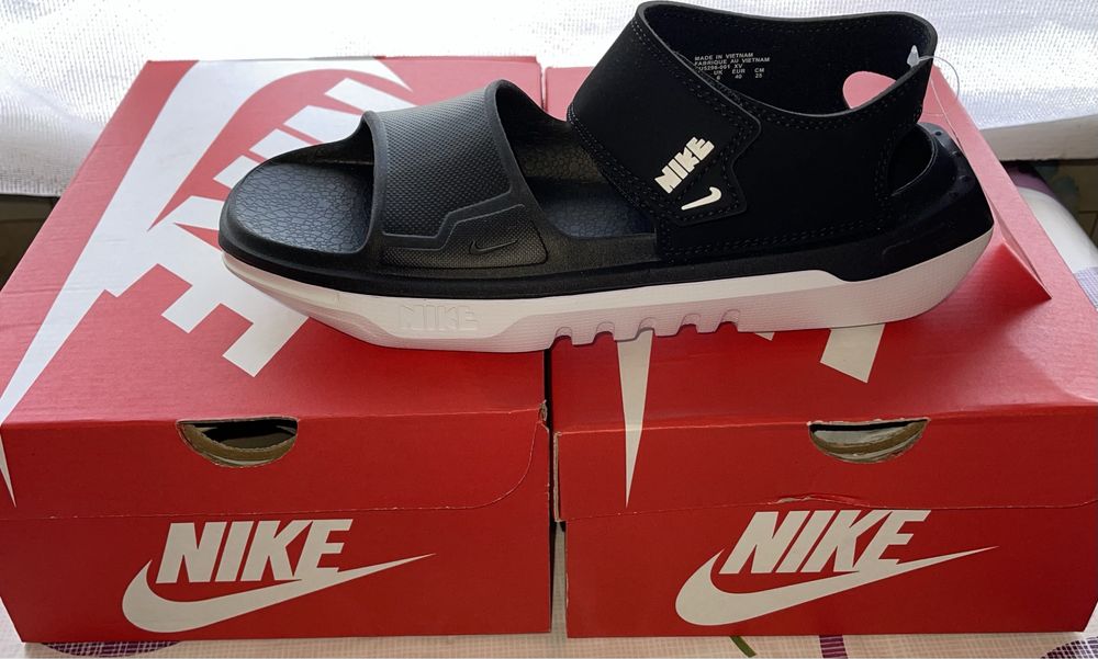 Босоніжки, сандалі Nike, оригінал, р.39-40