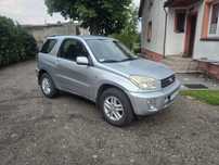 Toyota Rav 4 1.8 benz 2003r
