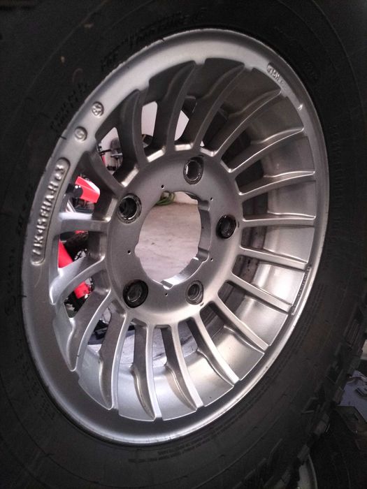 Pneus Falken MT/jantes Land Rover