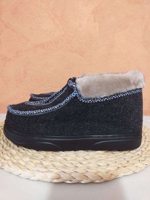 Бурки, бабуші, тапці. Розмір 37, 38, 39, 40, 41, 42.