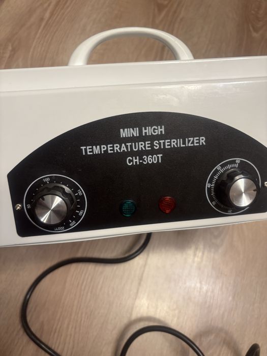 Profesionalny sterylizator suchy z termostatem
