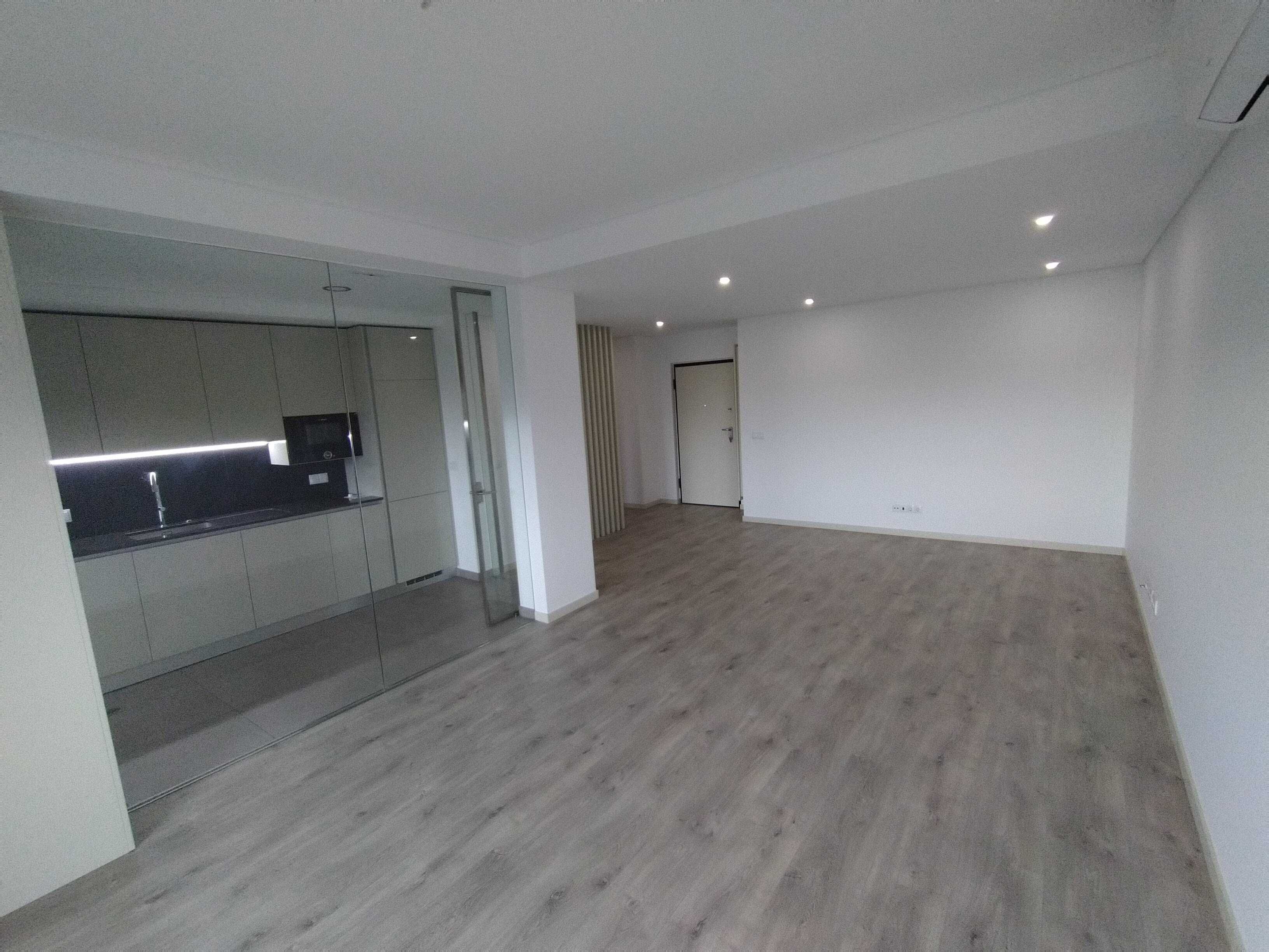 Apartamento T1 em Arcozelo