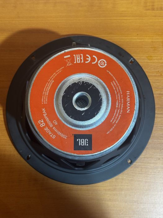 JBL саб 300 ват в гарному стані!