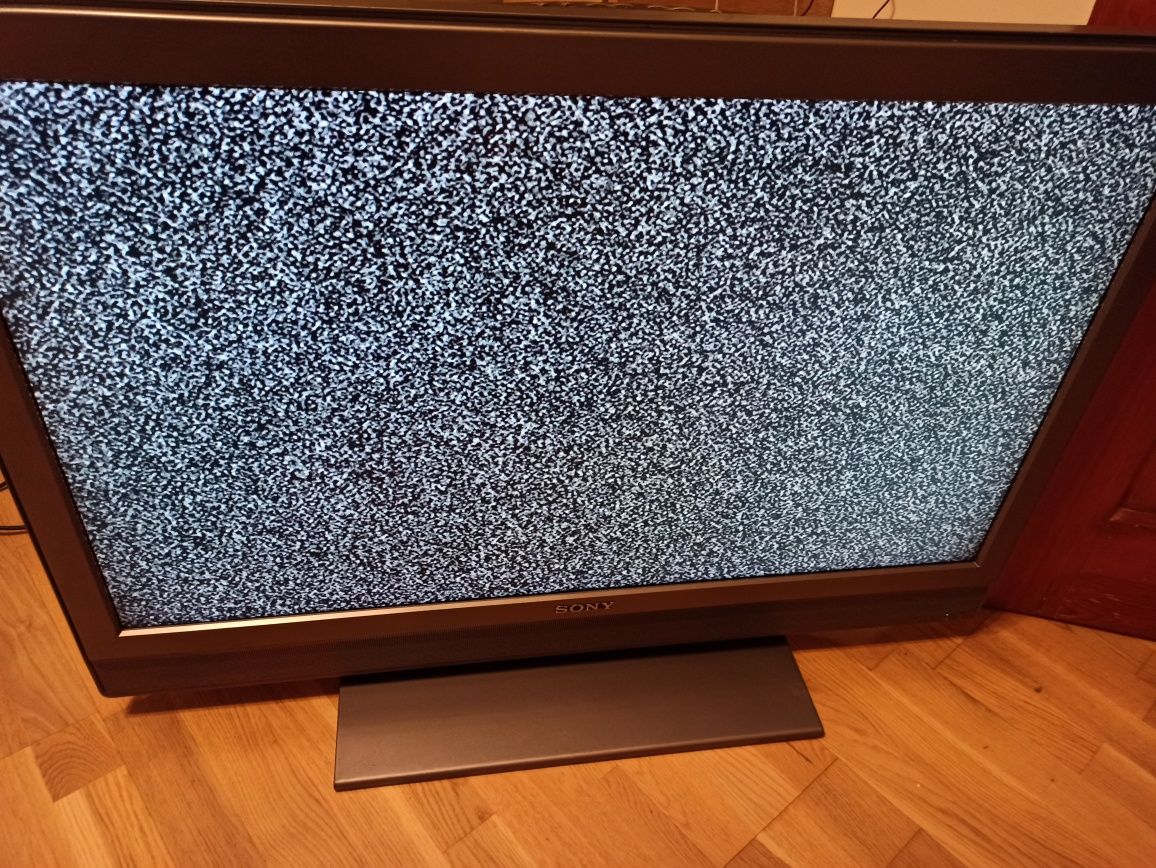 Sony Bravia 37cali, LCD