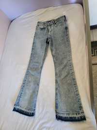 Круті джинси,джинсики кльош 8-10років 140см