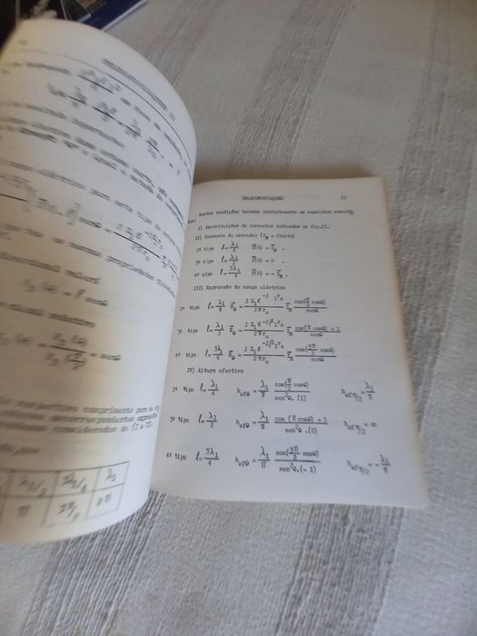 Dois livros do IST Técnico sobre Ondas e Eletromagnetismo