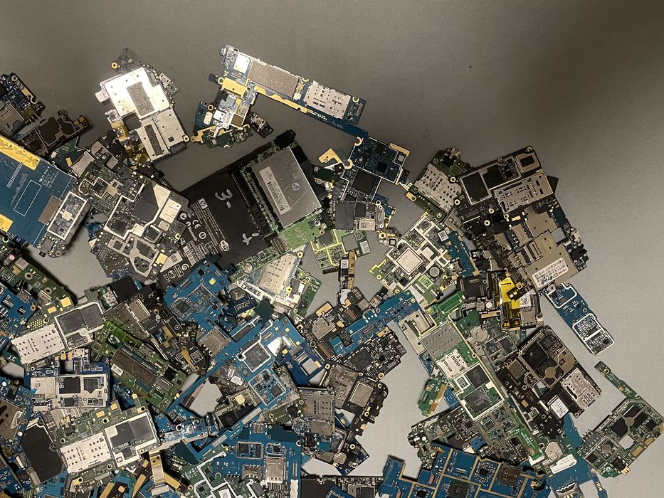 Платы от телефонов