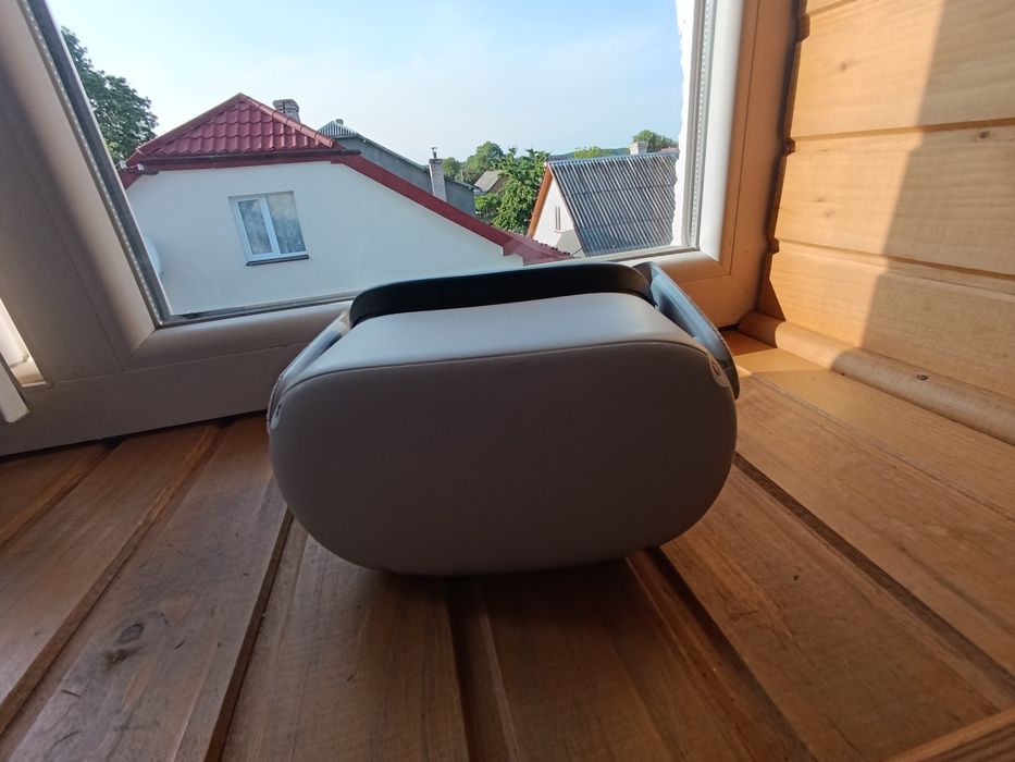 Продаю окуляри віртуальної реальності Oculus quest 2