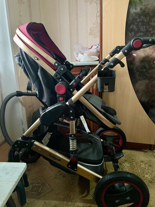 Продам детскую коляску Daliya 2 в 1