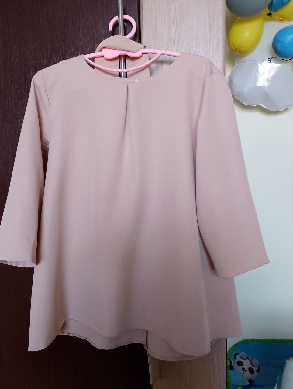 Блуза жіноча пудрового кольору