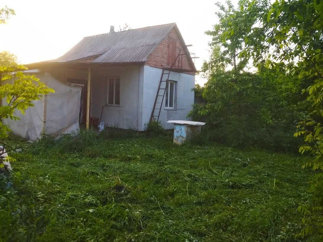 Продаж  цегляного будинку на ділянці 25 с./Встановлення наземної СЕС