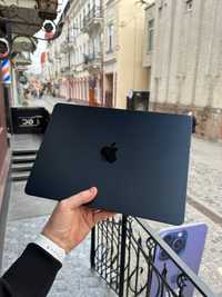 Apple MacBook Air 13,6’ 2022 M2 8ram 512ssd Midnight MLY43 95% акум