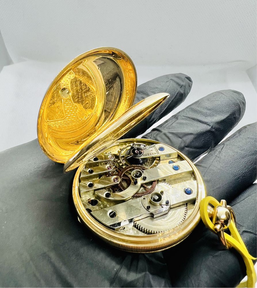 Золотые антикварные часы с ключиком.  Женева. 1850$