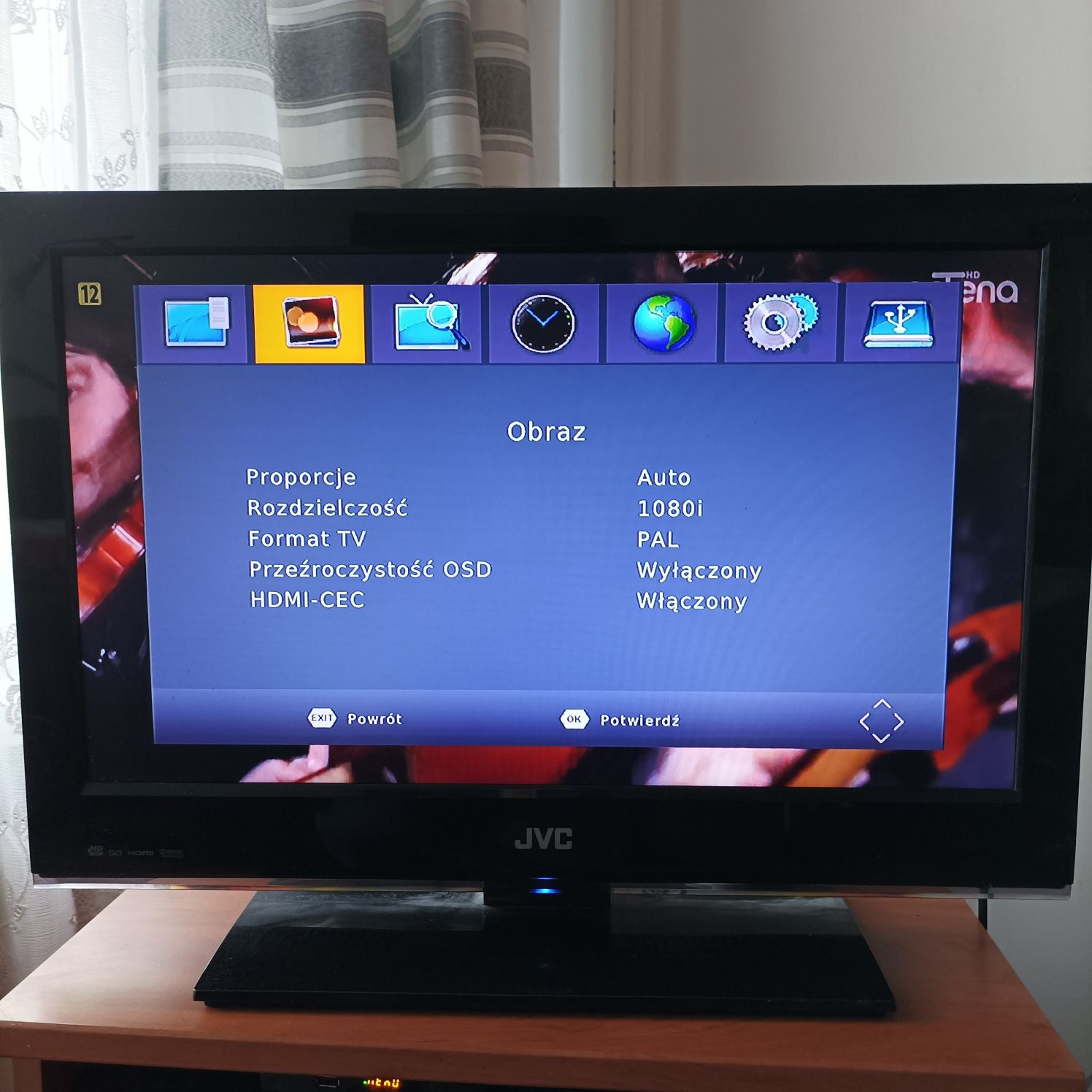 Telewizor JVC 26" LT-26HG45E stan bdb pilot dekoder ARIVA T30 DVB-T2