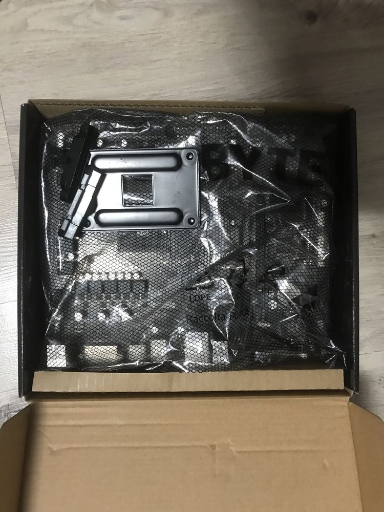 Nowa plyta głowna GIGABYTE