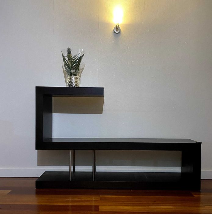 Móvel Sala Design em Madeira Maciça