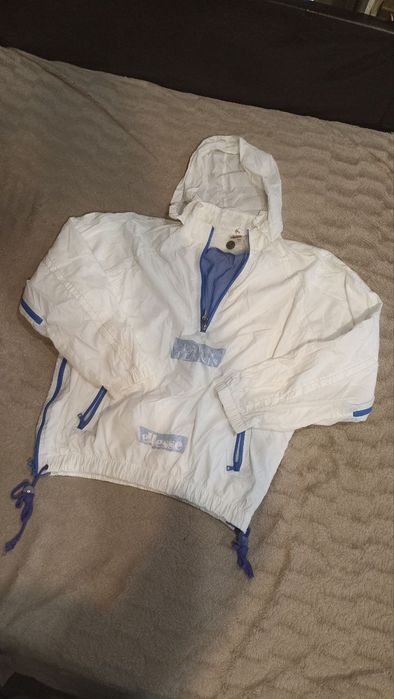 Ellesse вінтажний анорак розмір L-M