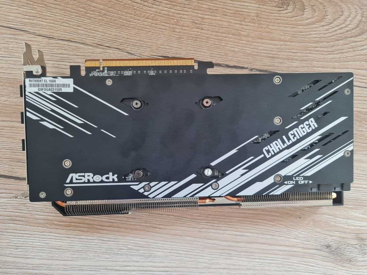Karta graficzna ASrock Radeon RX 7800 XT Challenger OC 16GB GDDR6