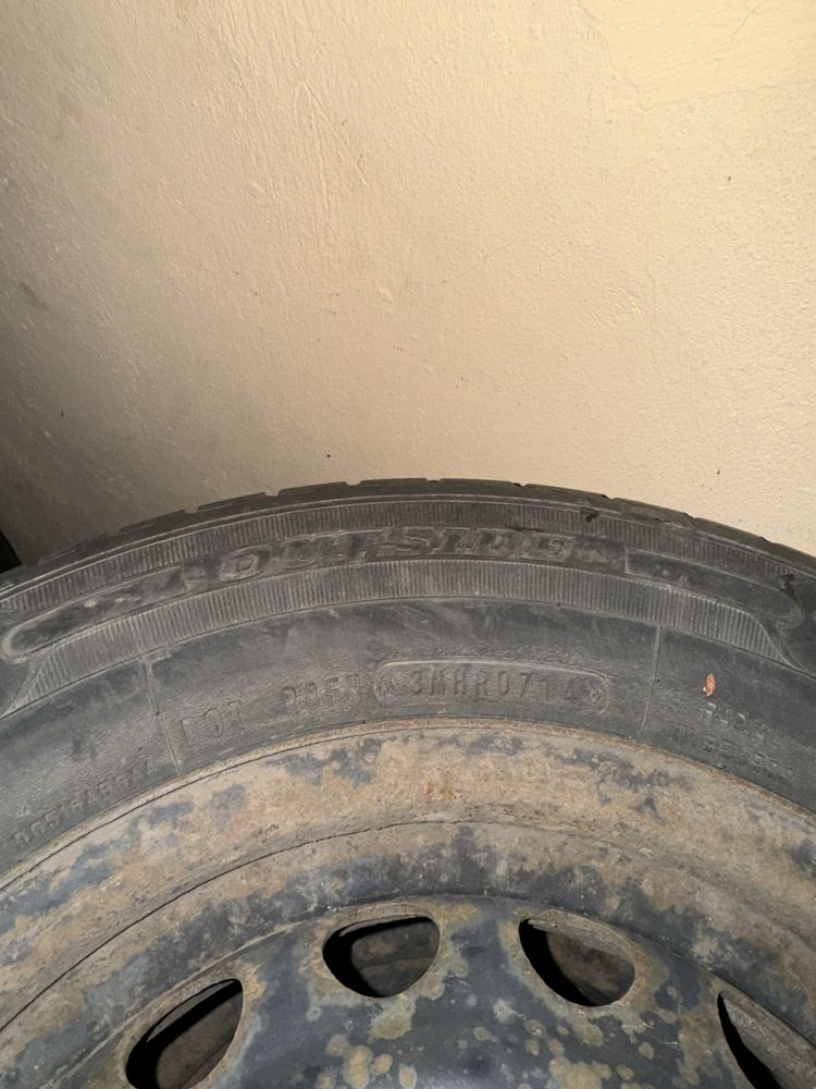 2 колеса з дисками Dunlop 175/70 R13