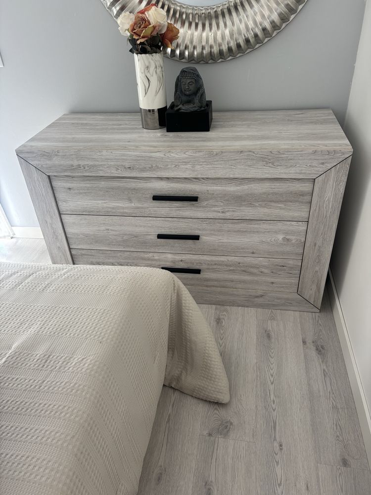 Quarto de Casal - Semi Novo.
