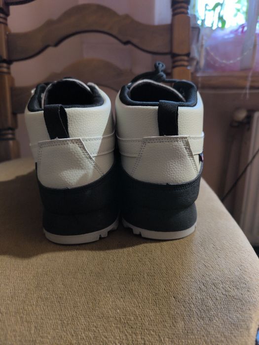 Новые осенние ботинки стелька 28 см