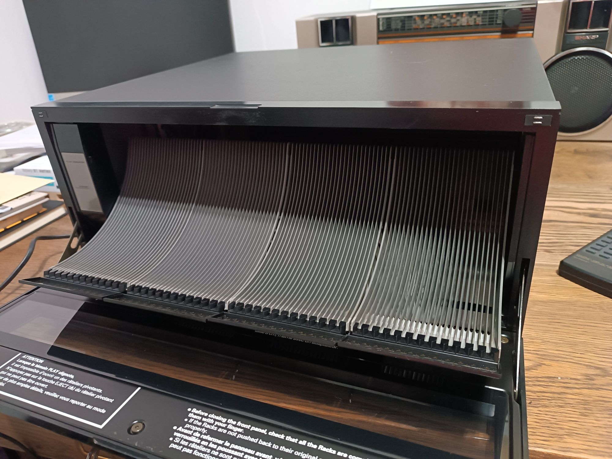 Odtwarzacz CD zmieniarka 100 płyt Pioneer PD-F100E
