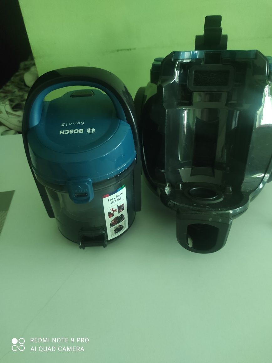 Odkurzacz bosch 700w