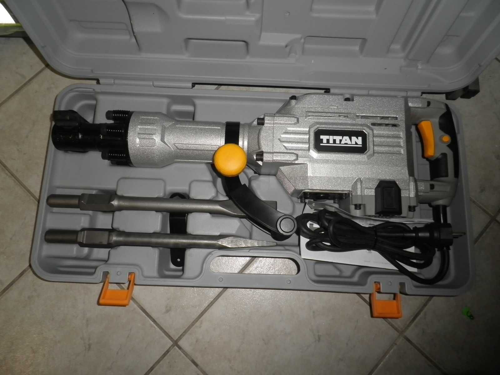 Młot wyburzeniowy Titan TTB280DRH 1700W