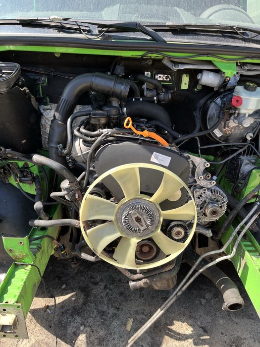 Двигун Volkswagen Crafter 2.5 TDI ( BJM 120 kw)
