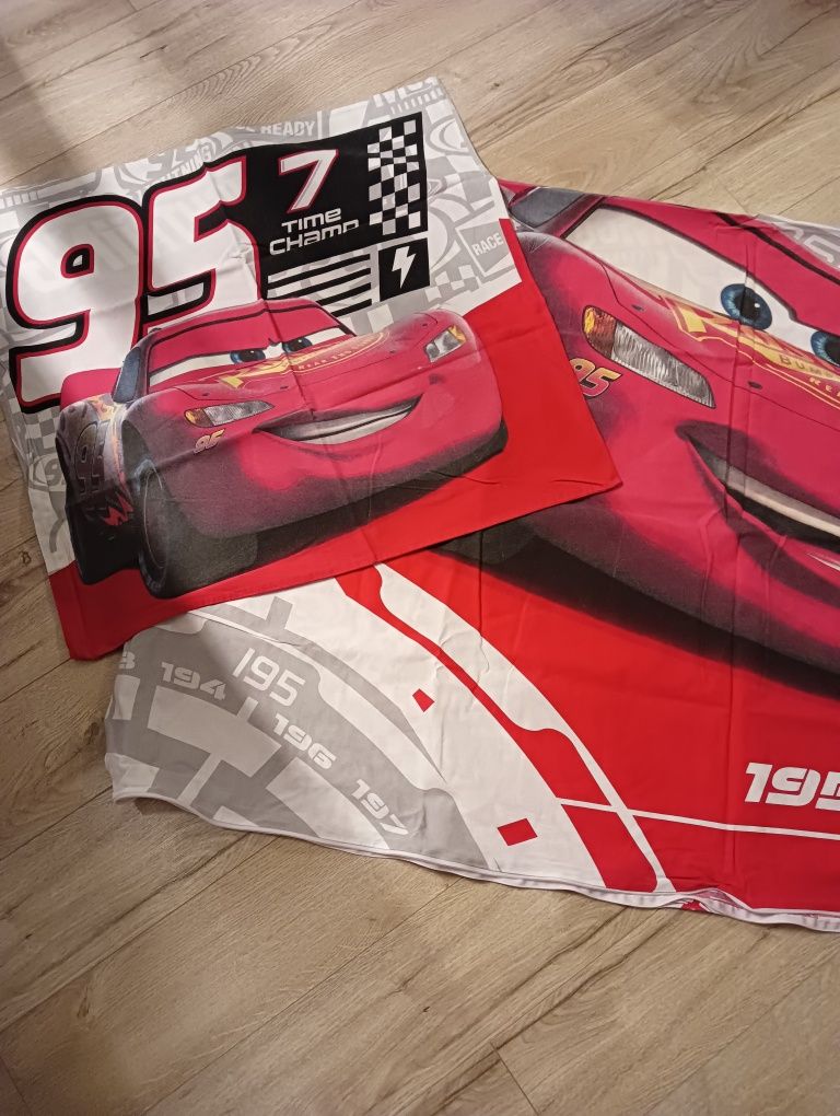 Pościeli 160 x 200 plus poszewki i prześcieradło