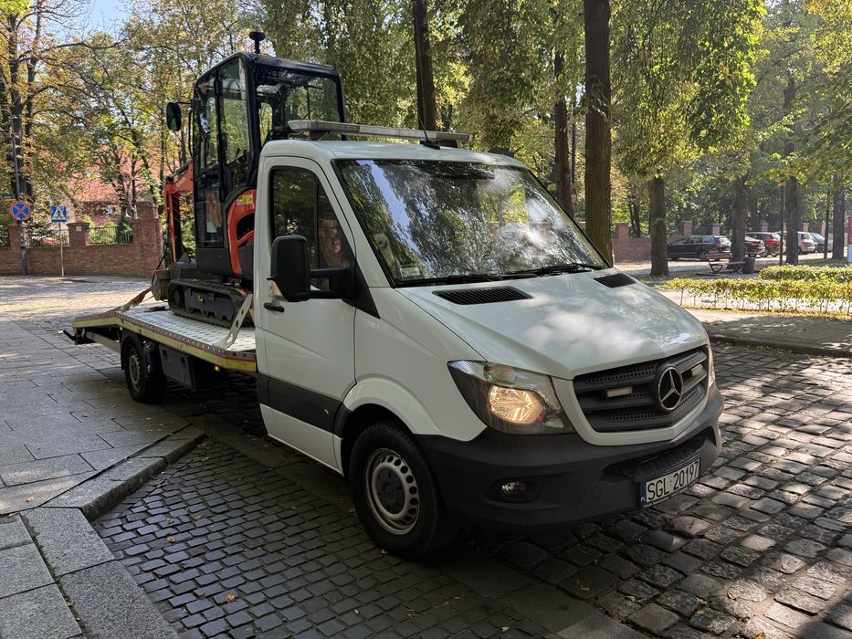 Auto pomoc 24h laweta mercedes wynajem lawety