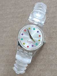 Relogio Swatch com braceletes coloridas