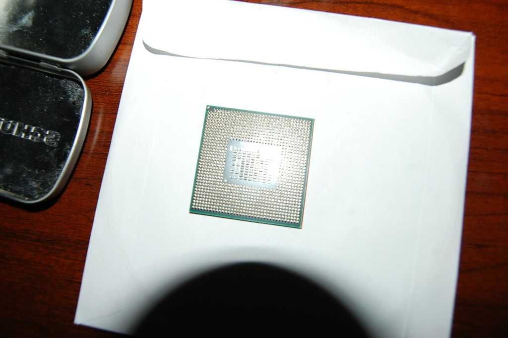 Процессор Intel Core i3 - 2350M. 2,3 Мгц 2 ядра 4 потока