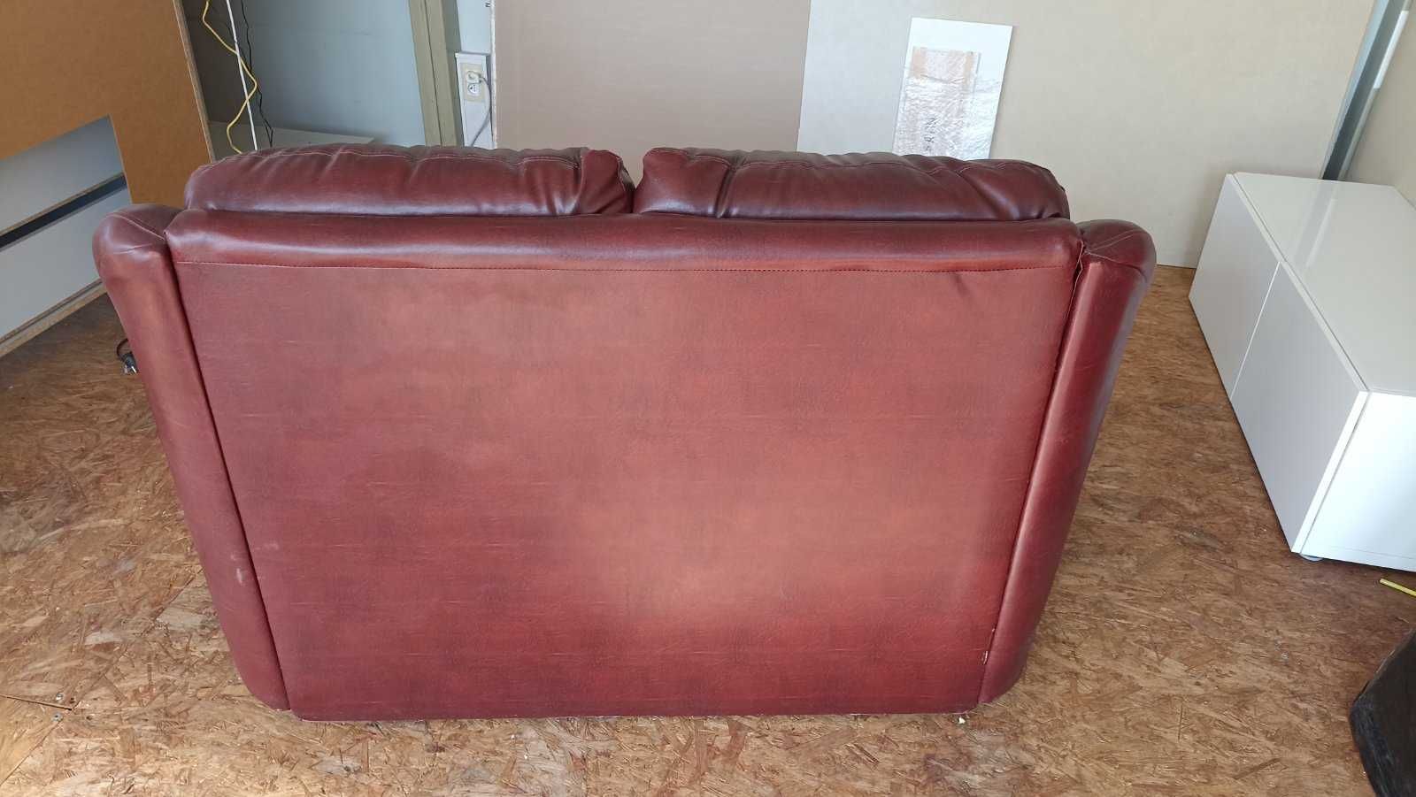 ODDAM ZA DARMO Sofa z eko skóry z funkcją spania