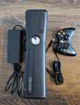 Xbox 360 slim z padem, zasilacz plus gry