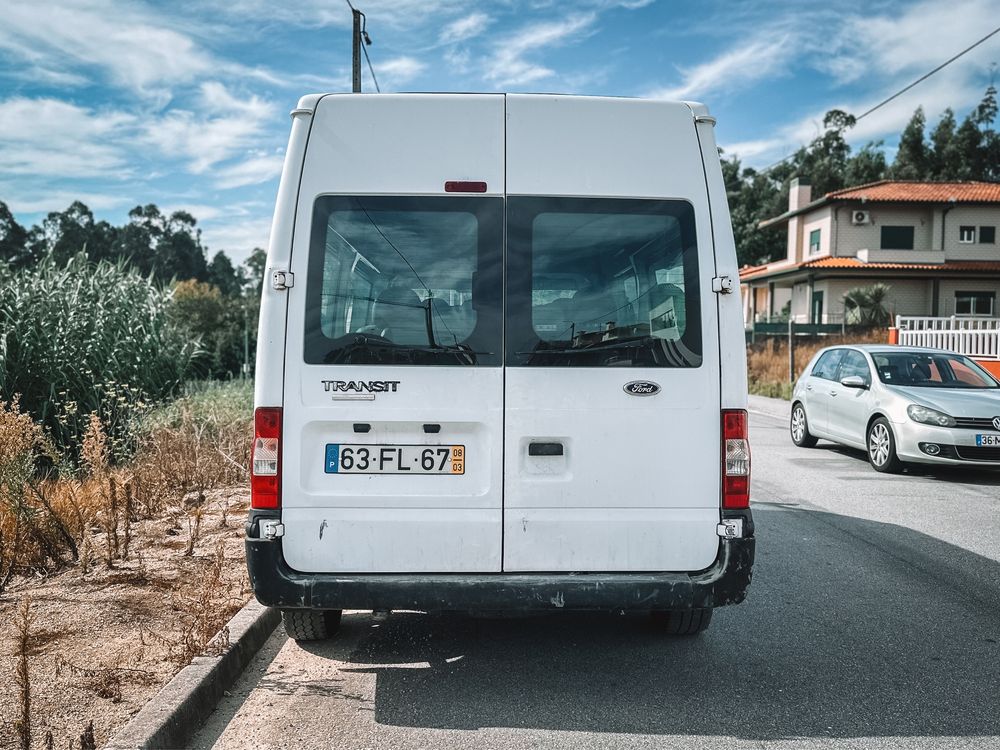 Ford Transit 2.2 TDCI Longa 9 Lugares