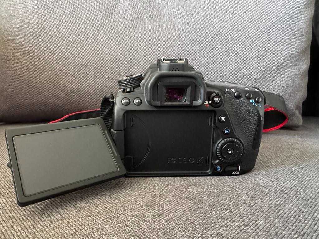 Canon 80D + karta Sandisk 64GB + grip + torba