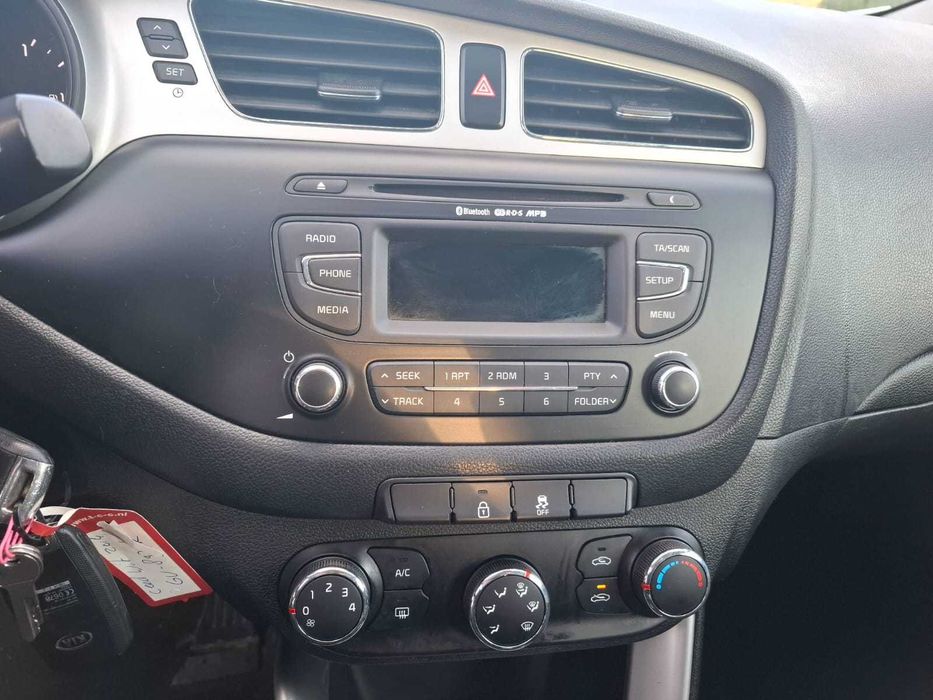 Kia Ceed 1.4B! Niski przebieg! 1-Właściciel!