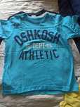 T-shirts oshkosh, Zara, Zippy, Primark e camisa H&M
