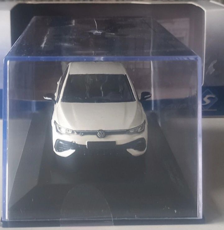 Solido Golf Vlll escala 1/43