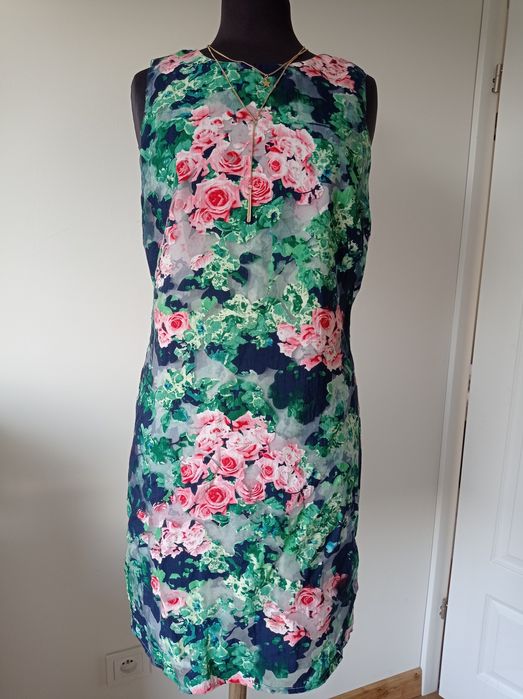 Piękna, romantyczna sukienka R.40 wiskoza, stan bdb