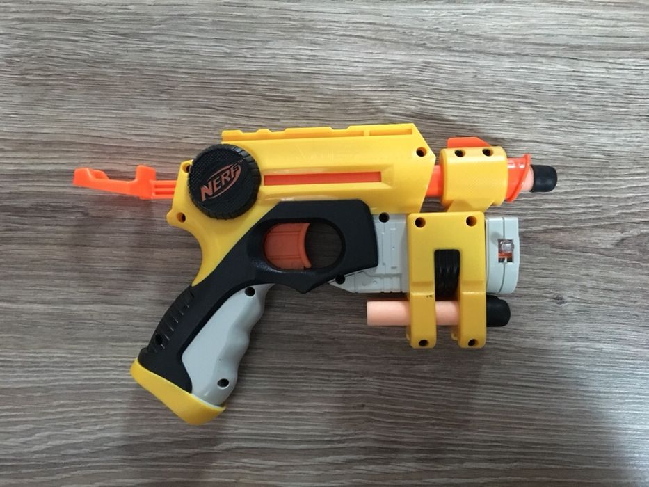 Pistolet Nerf n-strike finder