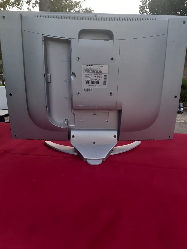 Grunding monitor e TV