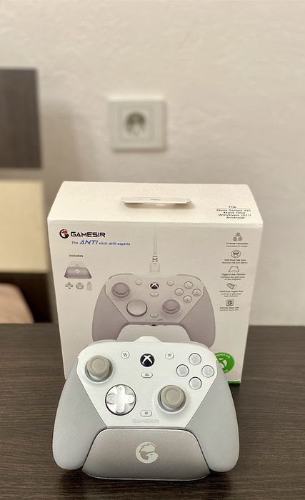 GameSir G7 Pro Tri-Mode Xbox Wired, PC & Mobile Wireless Controller