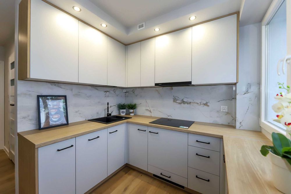 Bezpośrednio! 4 pokoje 2 piętro Dworcowa