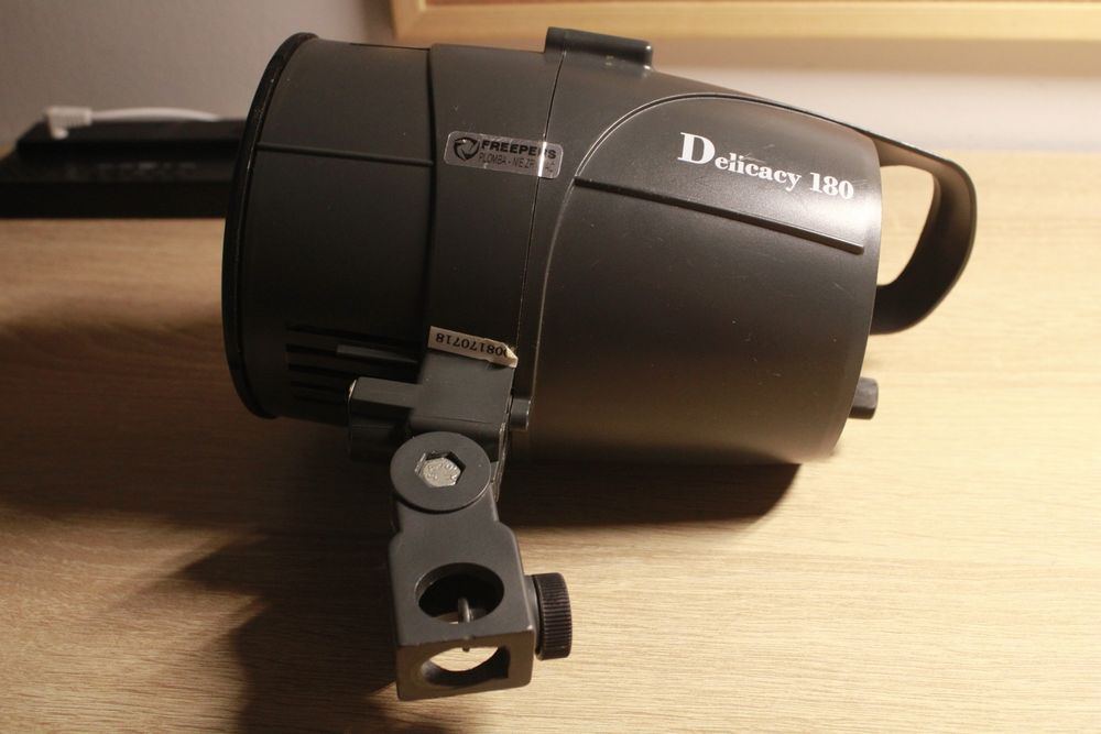 PILNIE sprzedam lampa studyjna Funsports Delicacy 180