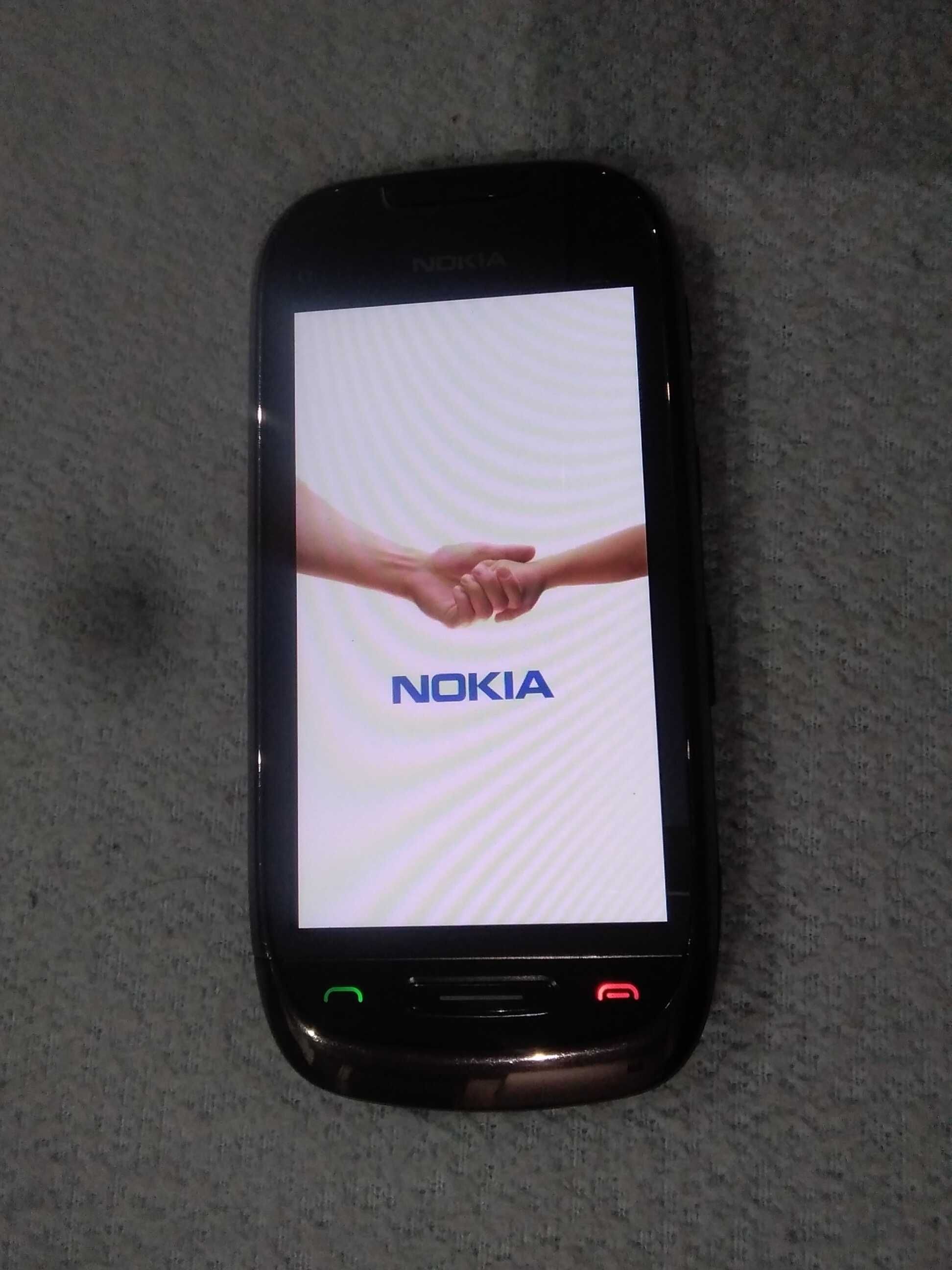 Telefon smartfon NOKIA C7-00 jak nowa stan idealny z ładowarką