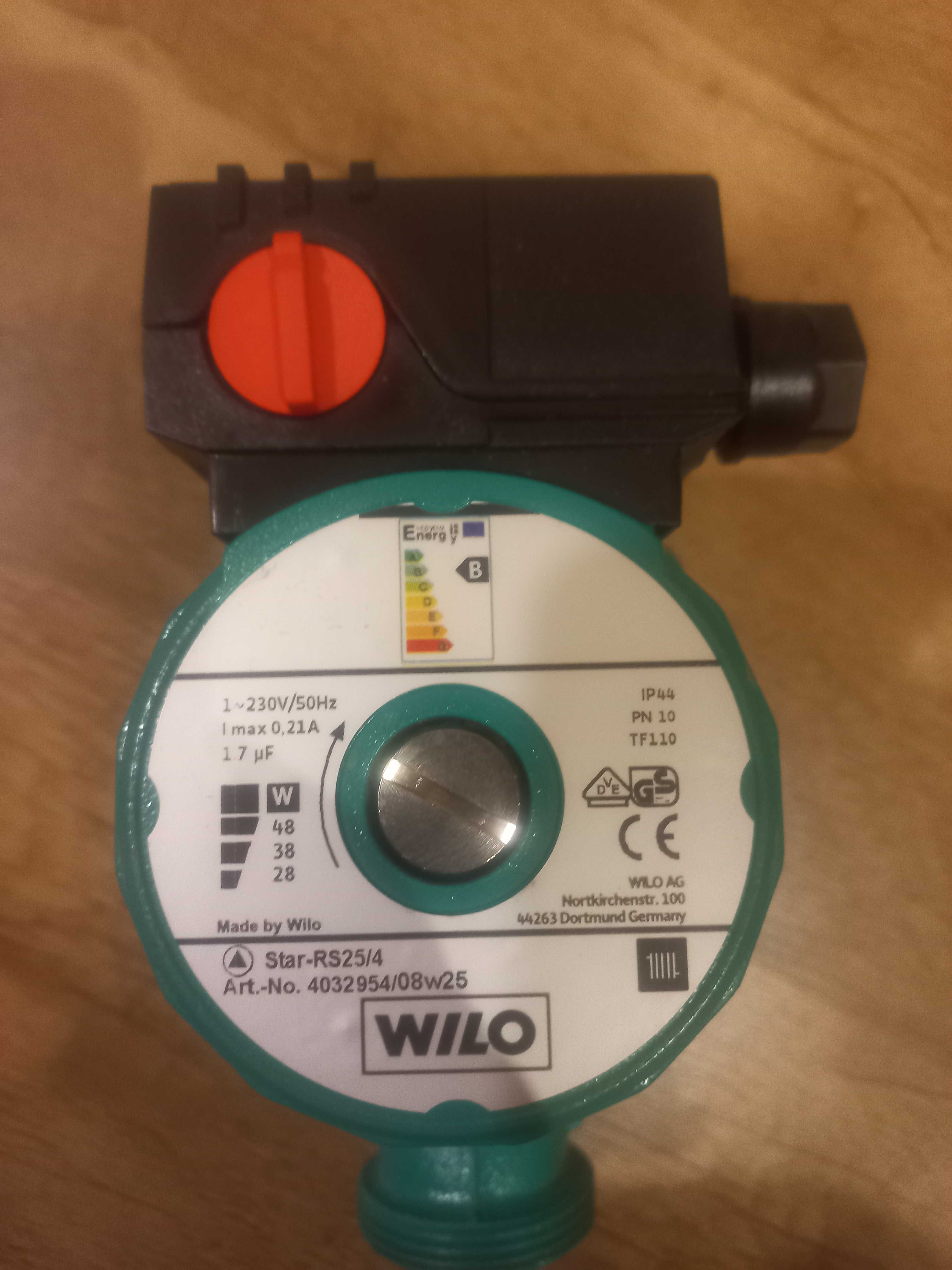 Циркуляційний насос для систем опалення Wilo 25-40 180.